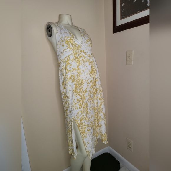 O'NEILL FLORAL YELLOW SIDE SLIPS MIDI DRESS backless - Picture 2 of 5